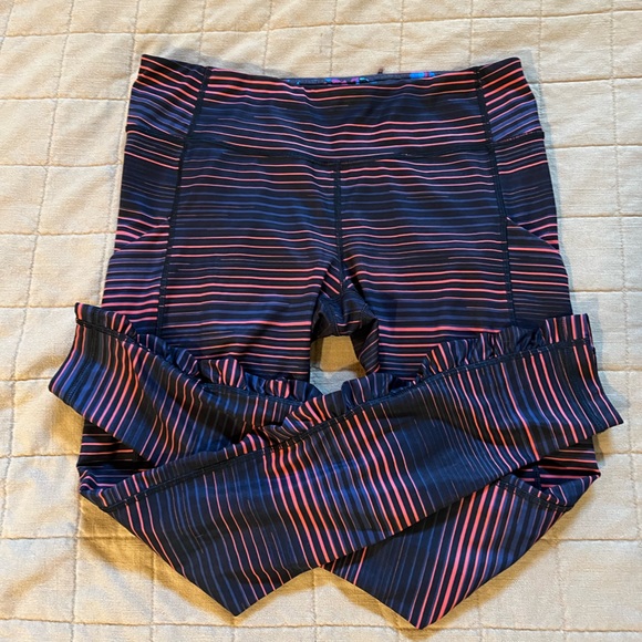 Lululemon Speed Tight - Size 10 - Picture 4 of 10